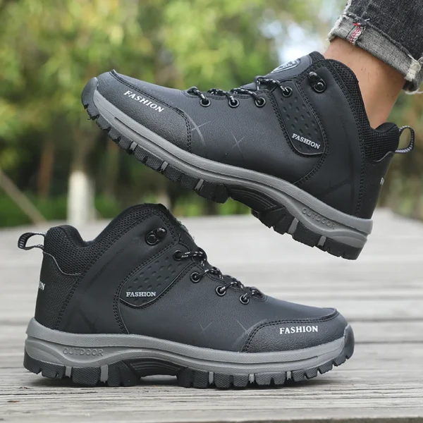 Stylish Men High Cut Outdoor Sneakers Durable Fashion Waterproof Hiking Boots for Camping Travel Sneakers Tenis Bona Masculino